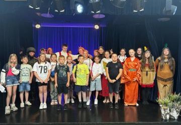 Teatralna przygoda w Pałacu Młodzieży