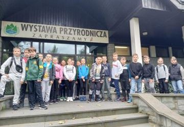 Wycieczka edukacyjna klas 4 i 5 do Muzeum Pienińskiego Parku Narodowego oraz Wąwozu Homole