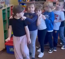 Angielski, który bawi i uczy