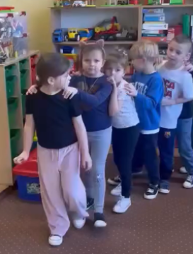 Angielski, który bawi i uczy